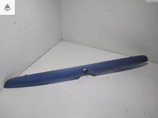 накладка подсветки номера Mitsubishi Carisma 1 поколение [рестайлинг] 1999, 1.6 л., бензин, МКПП, синий, хетчбэк 5 дв.