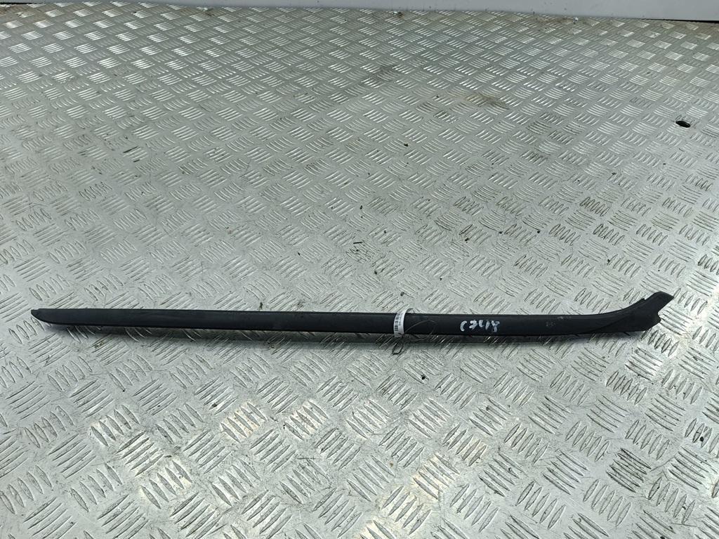 молдинг лобового стекла BMW 3 F30/F31 2013, 2.0 л., дизель, АКПП, чёрный, седан, 7258188