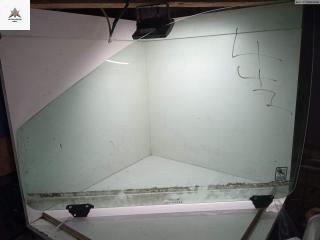 стекло двери передней левой Chrysler Voyager 3 поколение 1998, 3.8 л., бензин, АКПП, чёрный, минивэн