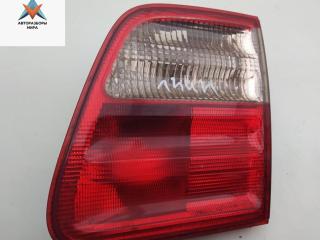 фонарь крышки багажника правый Mercedes-Benz E-Класс W210/S210 [рестайлинг] 2000, 2.2 л., дизель, МКПП, чёрный, универсал, 2108206064
