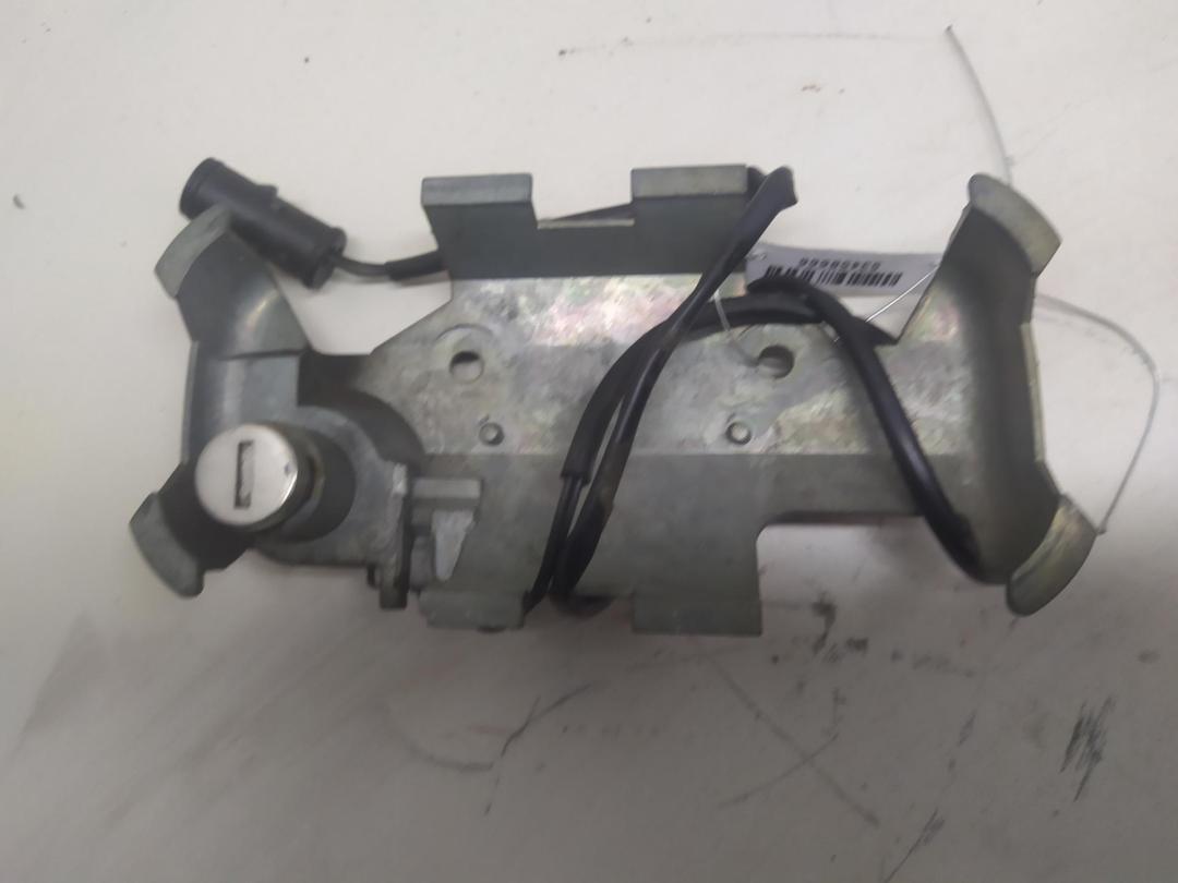 личинка дверного замка Opel Astra F 1995, 1.6 л., бензин, АКПП, синий, хетчбэк 5 дв.