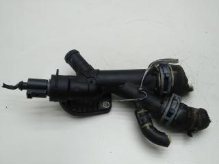 фланец (тройник) системы охлаждения Skoda Fabia 2 поколение (5J) [рестайлинг] 2010, 1.6 л., дизель, МКПП, красный, универсал