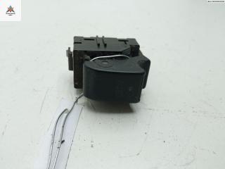 кнопка стеклоподъемника переднего правого Toyota Corolla 9 поколение (E120/E130) 2003, 2.0 л., дизель, МКПП, серый, хетчбэк 5 дв., 8481002041