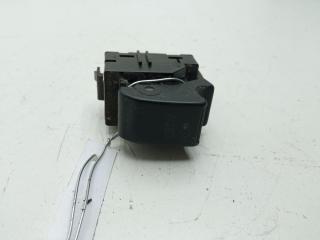кнопка стеклоподъемника переднего правого Toyota Corolla 9 поколение (E120/E130) 2003, 2.0 л., дизель, МКПП, серый, хетчбэк 5 дв., 8481002041