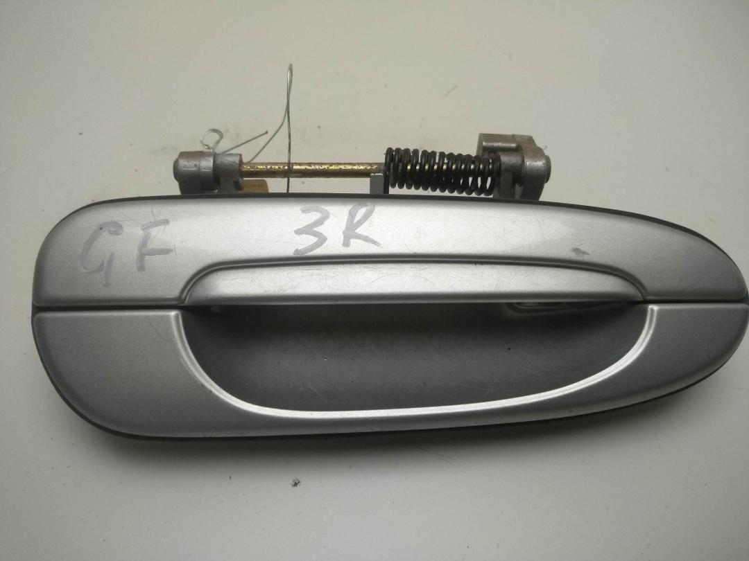 ручка наружная задняя правая Mazda 626 GF/GW 1998, 2.0 л., бензин, АКПП, серый, хетчбэк 5 дв., GA7B72410C41