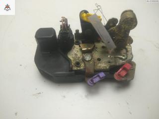 замок двери передней правой Chrysler Voyager 4 поколение [рестайлинг] 2006, 2.5 л., дизель, МКПП, серый, минивэн