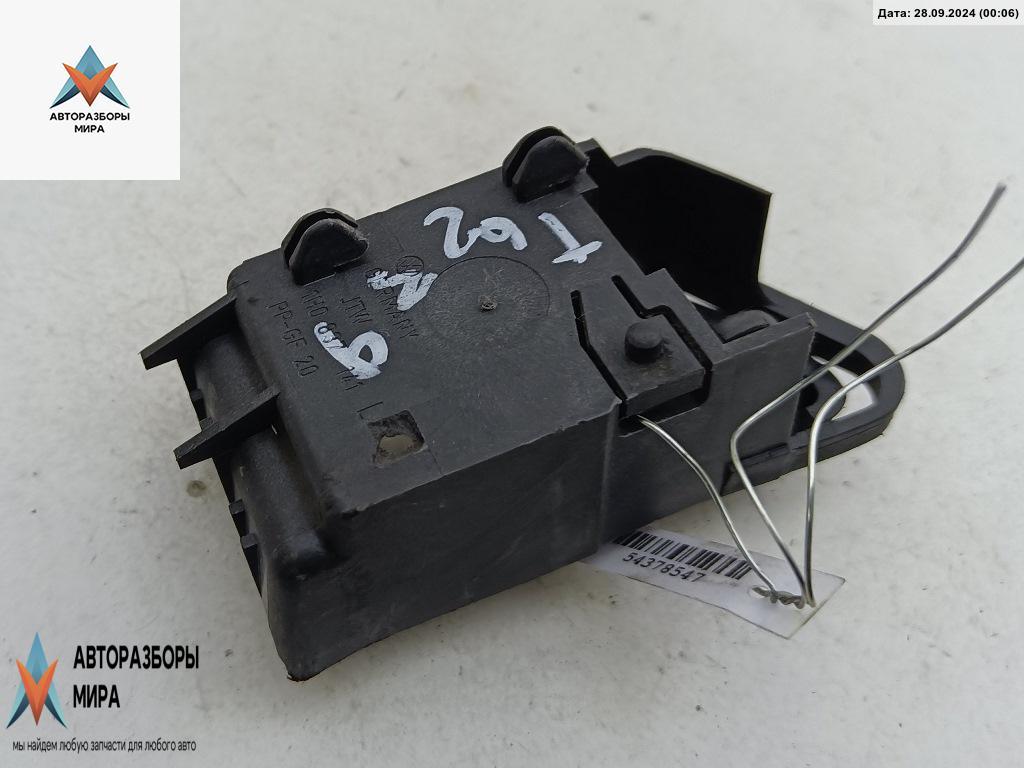 ручка внутренняя передняя правая Volkswagen Golf 3 поколение 1994, 1.9 л., дизель, МКПП, красный, хетчбэк 3 дв., 1H0837142 - фото №1