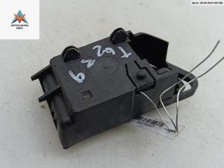 ручка внутренняя передняя правая Volkswagen Golf 3 поколение 1994, 1.9 л., дизель, МКПП, красный, хетчбэк 3 дв., 1H0837142