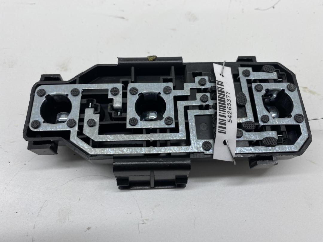 Плата фонаря заднего правого Audi A6 C5 1999, 2.8 л., бензин, МКПП, чёрный, универсал, RFBL3158B