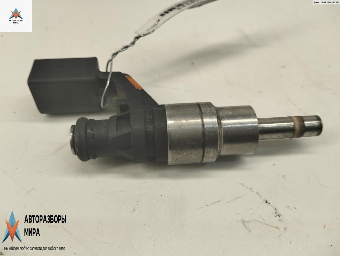 форсунка Volkswagen Golf 5 поколение 2006, 1.6 л., бензин, МКПП, серый, хетчбэк 5 дв., 03C906036A - фото №1