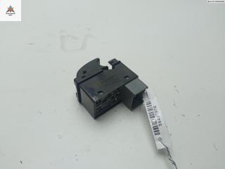 кнопка стеклоподъемника заднего правого Chevrolet Lacetti 1 поколение 2007, 2.0 л., дизель, МКПП, чёрный, хетчбэк 5 дв., 621W04790