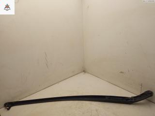 Щеткодержатель (поводок стеклоочистителя) передний Fiat Croma 2 поколение 2005, 2.2 л., бензин, МКПП, серый, хетчбэк 5 дв.