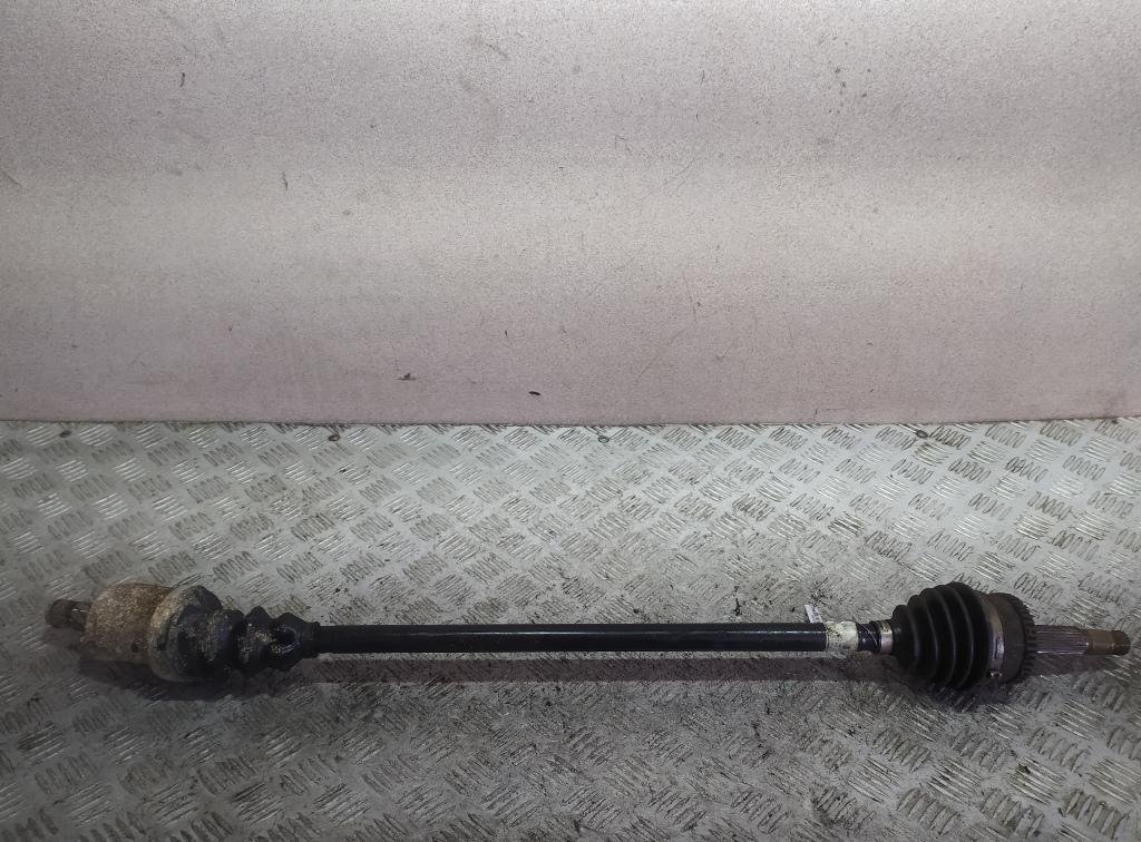 полуось передняя правая (приводной вал, ШРУС) Nissan Almera N16 2003, 1.5 л., бензин, МКПП, серый, хетчбэк 3 дв.