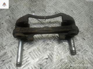 скоба суппорта Mercedes-Benz Vito-1 W638 1999, 2.2 л., дизель, МКПП, белый, микроавтобус