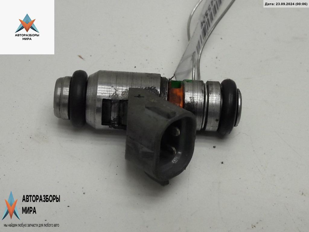 форсунка Volkswagen Golf 4 поколение 2002, 1.4 л., бензин, МКПП, серый, универсал, 036031G - фото №1