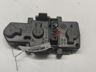 панель заднего левого фонаря Audi A6 4B/C5 2000, 2.5 л., дизель, АКПП, серый, седан, B5831BL