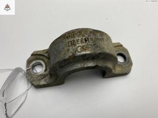 крепление стабилизатора / втулки стабилизатора Audi A6 4A/C4 1994, 2.8 л., бензин, МКПП, красный, седан, 4A0411336D