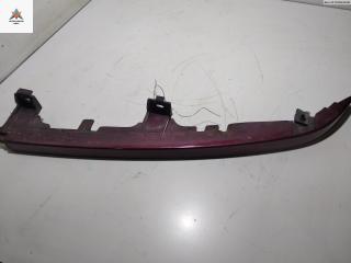 ресничка (ус) правой фары Nissan Primera P10 1993, 2.0 л., бензин, МКПП, красный, хетчбэк 5 дв.