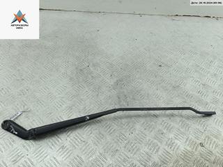 Щеткодержатель (поводок стеклоочистителя) передний Volkswagen Golf 4 поколение 1998, 1.6 л., бензин, МКПП, синий, хетчбэк 3 дв., 1J1955410A