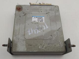ЭБУ Mazda 323P BA 1998, 1.5 л., бензин, МКПП, красный, хетчбэк 3 дв., E2T86886M3