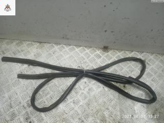 Молдинг стекла двери передней левой внутренний Mercedes-Benz Vito-1 W638 2001, 2.2 л., дизель, МКПП, серый, микроавтобус