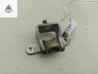 петля крышки багажника Skoda Superb 2 поколение [рестайлинг] 2014, серый, универсал, 3T0827302C