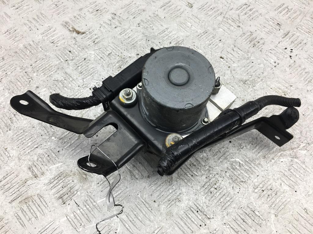 блок ABS Honda FR-V 2005, 2.2 л., дизель, МКПП, серый, минивэн, 57110SJH010