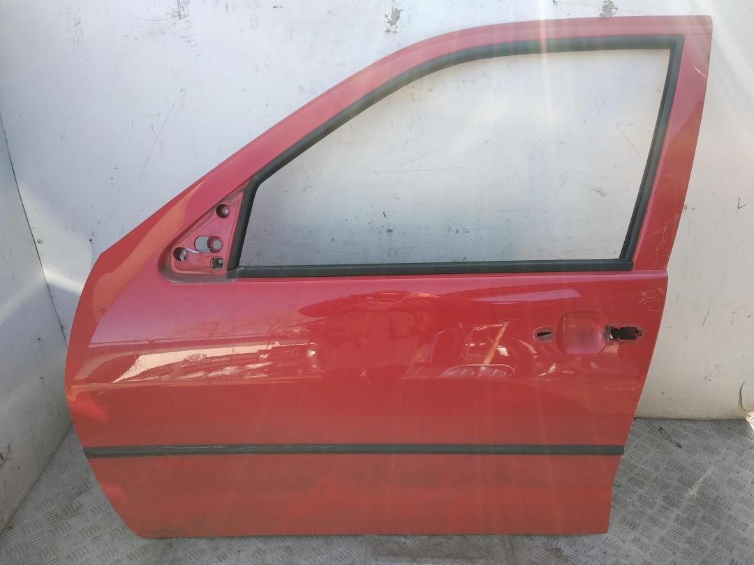 дверь сдвижная SEAT Ibiza 2001, красный, хетчбэк 5 дв.