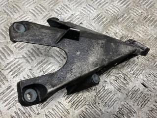 кронштейн двигателя Audi A4 B6 2002, 2.5 л., дизель, МКПП, синий, универсал, 8E0199307F