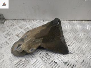 кронштейн двигателя Audi A6 4A/C4 1995, 2.5 л., дизель, МКПП, серый, седан, 4A0199312