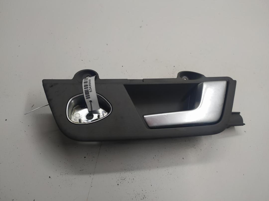 ручка внутренняя задняя правая Audi A4 B6 2004, 2.5 л., дизель, МКПП, синий, универсал, 8E0959802A
