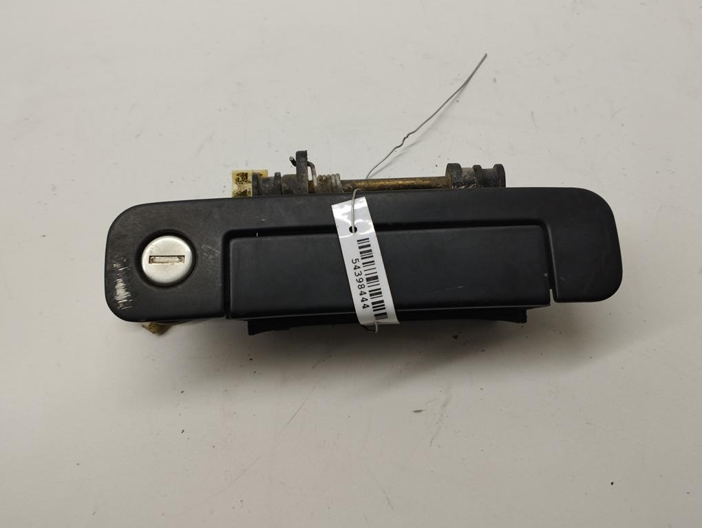 ручка наружная передняя правая Audi 80 8A/B3 1991, 1.8 л., бензин, МКПП, красный, седан, 893837206A - фото №1