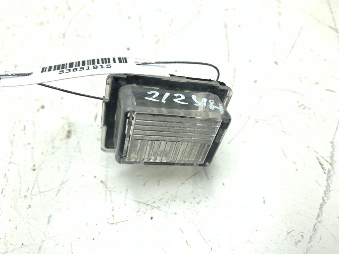 подсветка номера Mercedes-Benz E W212 2009, 2.2 л., дизель, АКПП, серый, универсал, 2218200456