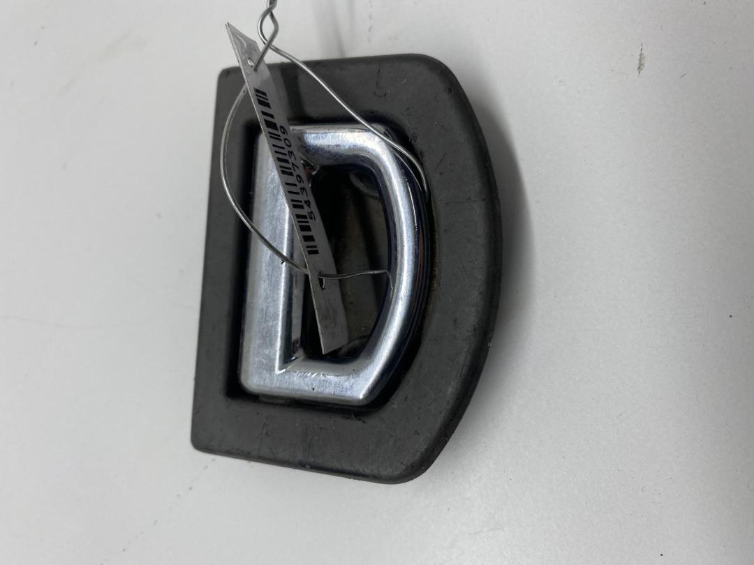 кронштейн (крепление) Audi A4 B7 2005, 2.0 л., дизель, АКПП, чёрный, универсал, 1J0864203