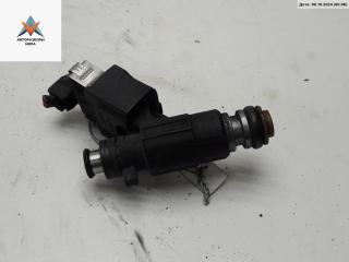 форсунка Volkswagen Golf 3 поколение 1996, 1.4 л., бензин, МКПП, красный, хетчбэк 3 дв., 030906031E