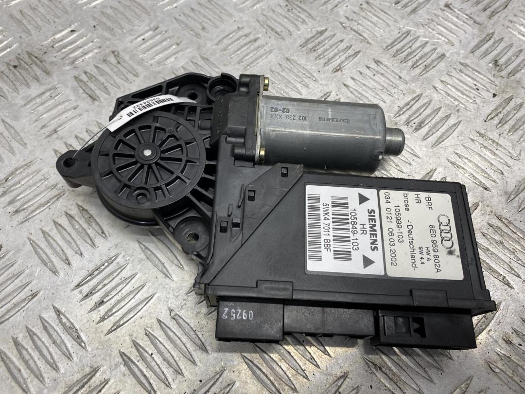 моторчик стеклоподъемника задний правый Audi A4 B6 2002, 2.5 л., дизель, МКПП, синий, универсал