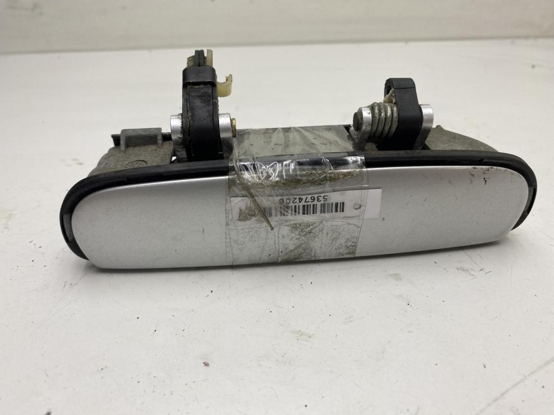 ручка наружная задняя правая Audi A6 C5 1999, 2.4 л., бензин, АКПП, серый, универсал