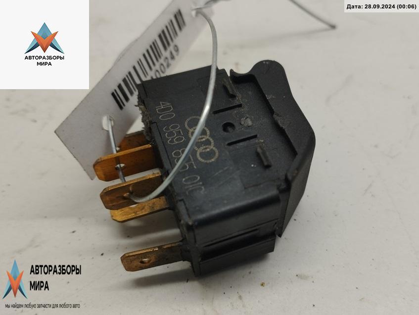 кнопка стеклоподъемника переднего левого Audi A4 B5 1996, 1.8 л., бензин, АКПП, серый, универсал, 4D0959855 - фото №1