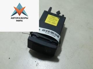 кнопка (выключатель) Audi A4 B5 1996, 1.8 л., бензин, АКПП, серый, седан