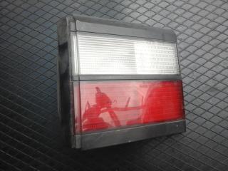 фонарь крышки багажника правый Volkswagen Passat B3 1991, 1.8 л., бензин, МКПП, красный, универсал, 333945108
