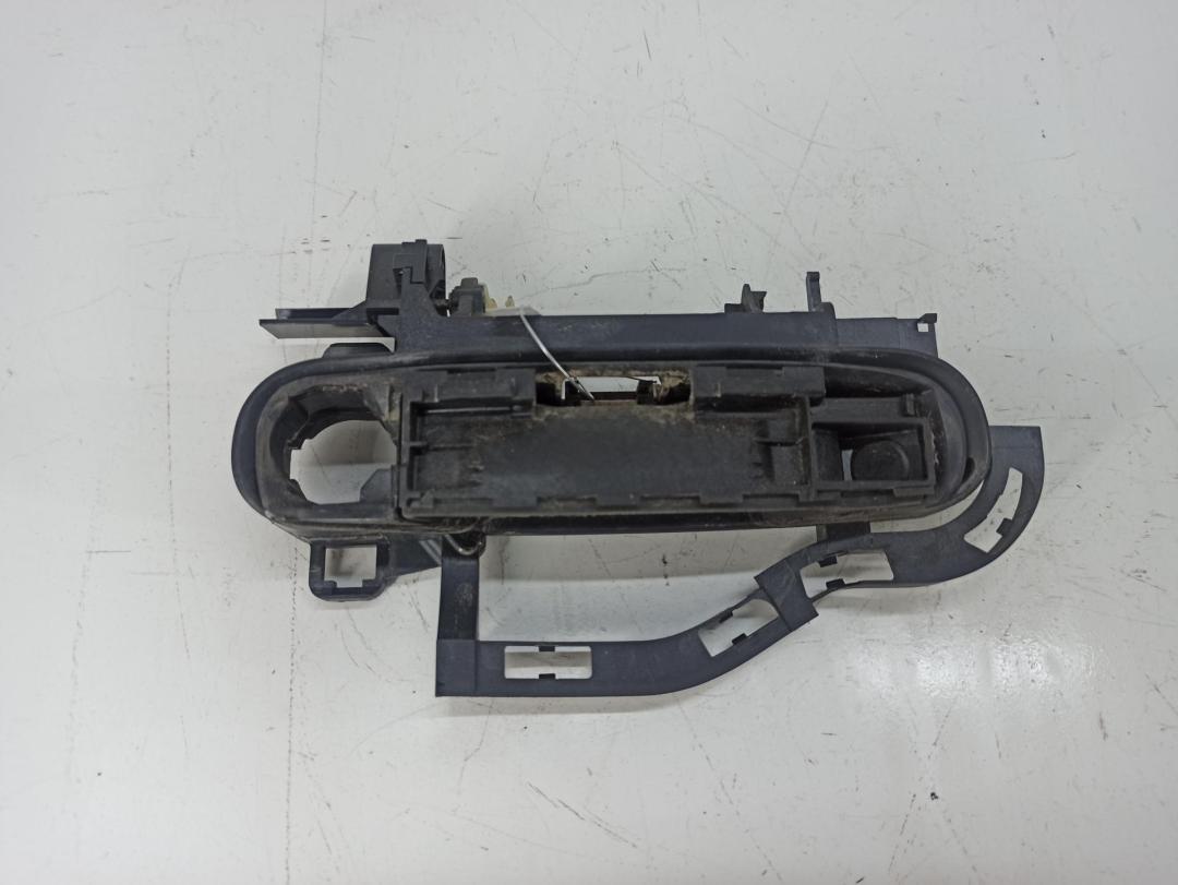 ручка наружная передняя правая Audi A6 C6 2008, 2.0 л., дизель, МКПП, серый, универсал, 4F0837886