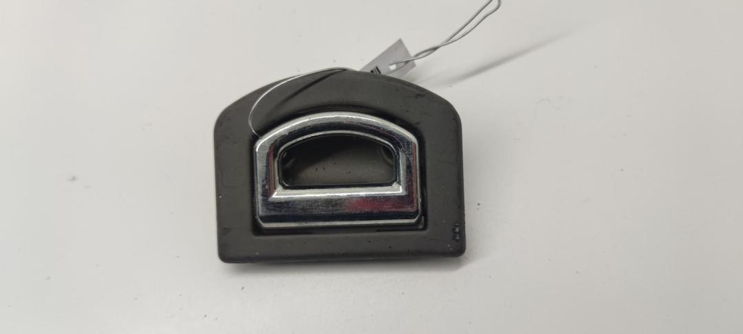 кронштейн (крепление) Audi A4 B7 2005, 2.0 л., дизель, АКПП, чёрный, универсал, 1J0864203