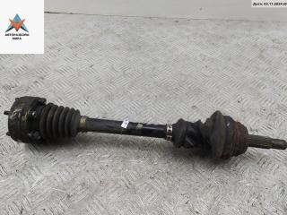 полуось передняя левая (приводной вал, ШРУС) Volkswagen Polo 3 поколение 1998, 1.0 л., бензин, МКПП, красный, хетчбэк 3 дв.