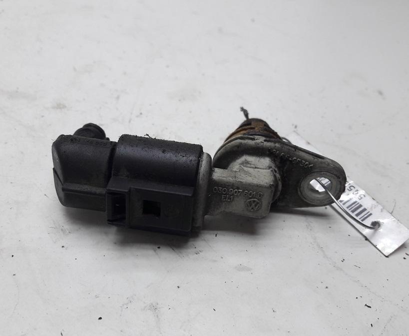 датчик распредвала Volkswagen Passat B6 2005, 1.6 л., бензин, МКПП, синий, универсал, 030907601D