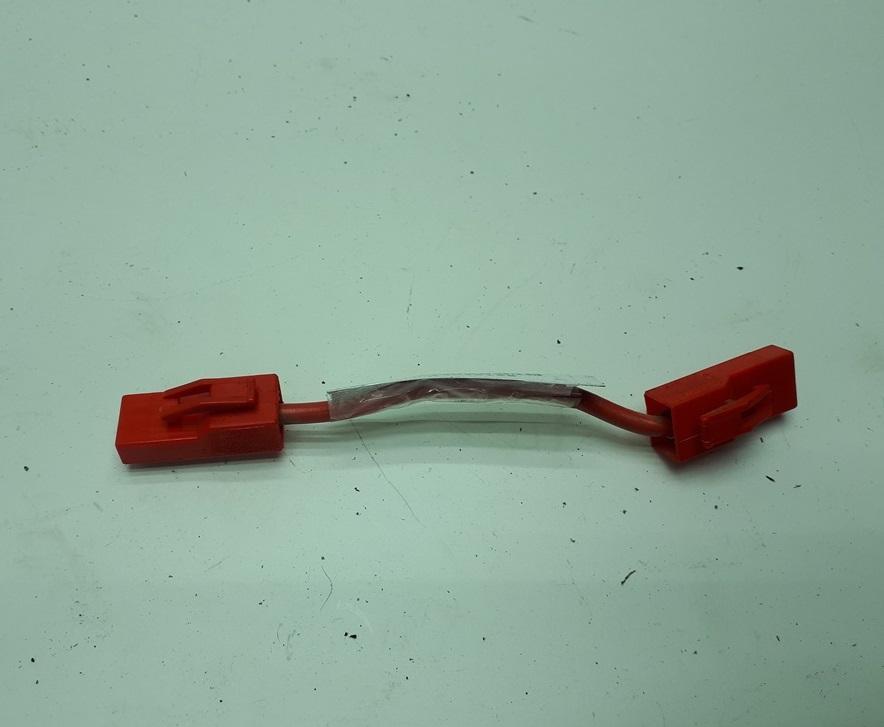 разъем (фишка) проводки Volkswagen Passat B3 1990, 1.8 л., бензин, МКПП, красный, универсал, 357915971B