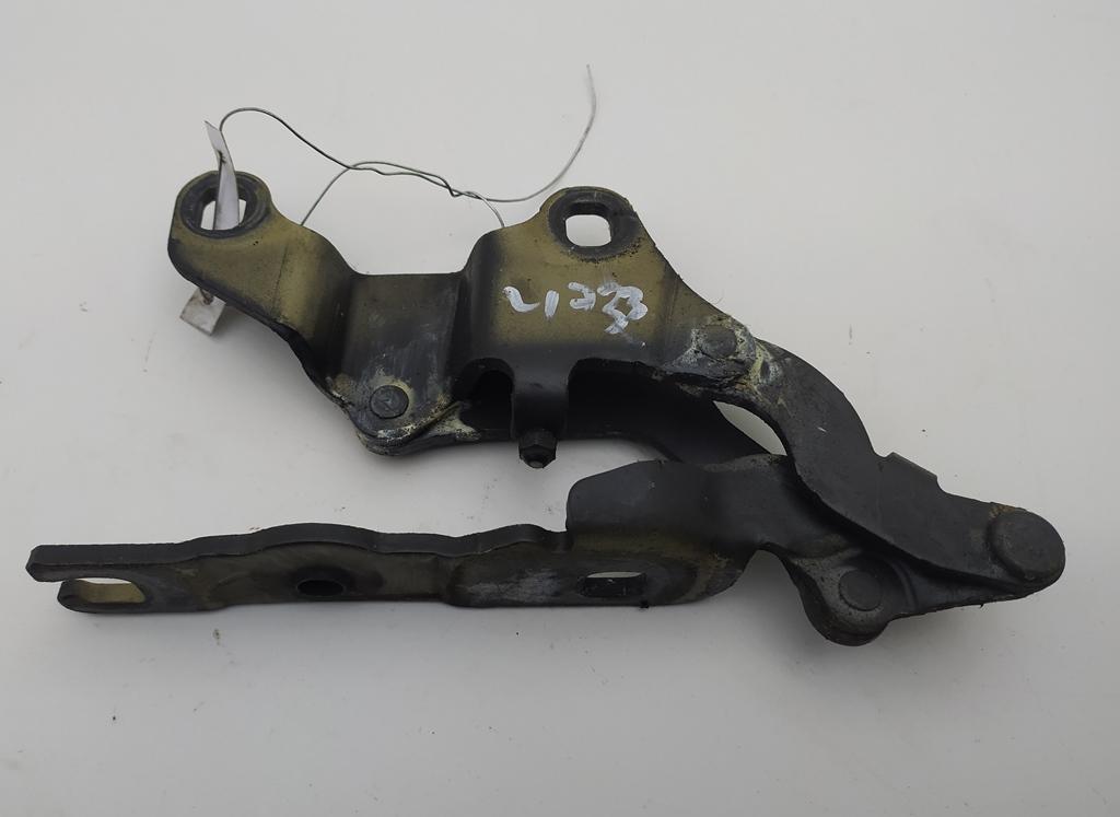 петля капота правая BMW 1 E81/E87 2005, серый, хетчбэк 5 дв., 7060560