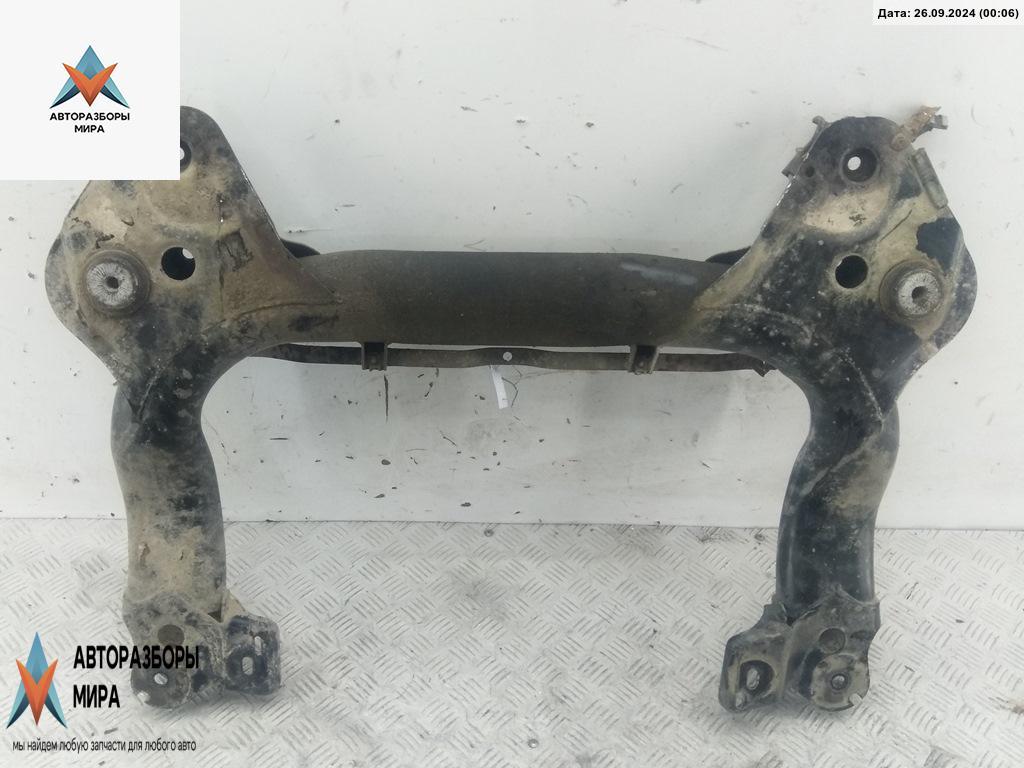 подрамник передний Audi A6 4A/C4 1996, 2.5 л., дизель, МКПП, чёрный, универсал - фото №1