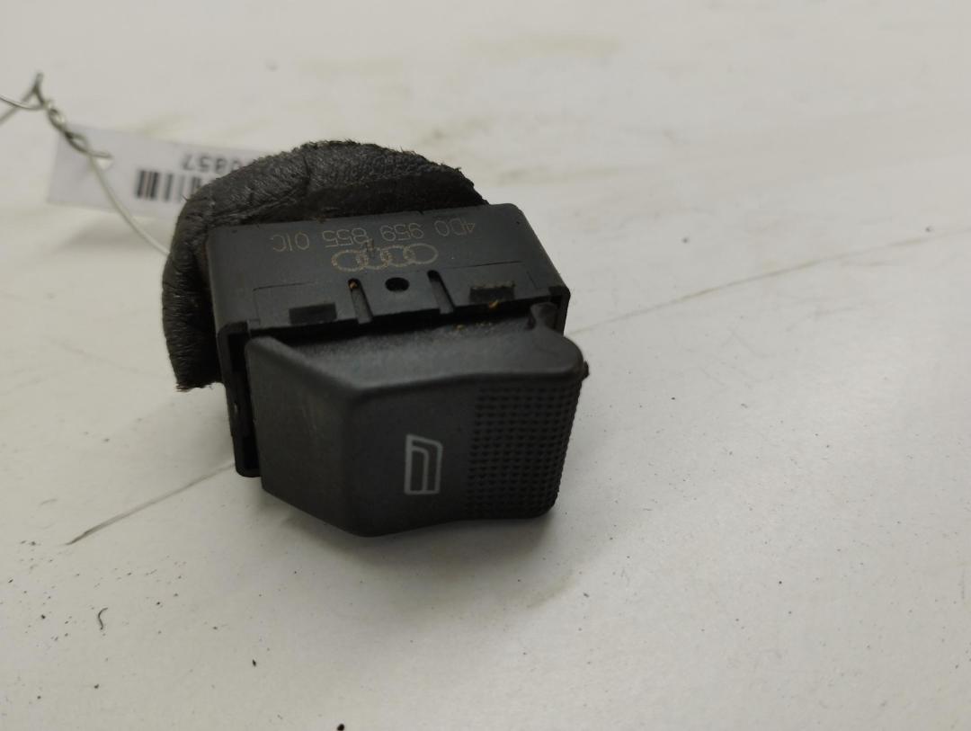 кнопка стеклоподъемника переднего правого Audi A4 B5 1995, 1.8 л., Ti, бензин, МКПП, синий, седан, 4D0959855OIC