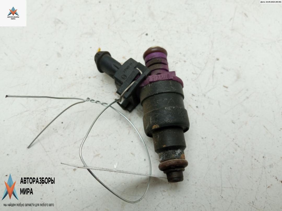 форсунка Volvo S40 1 поколение 1998, 1.8 л., бензин, МКПП, чёрный, универсал, 9125118 - фото №1