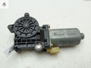 моторчик стеклоподъемника передний правый Volvo V70 1 поколение 1999, 2.4 л., бензин, МКПП, чёрный, универсал, 0130821743